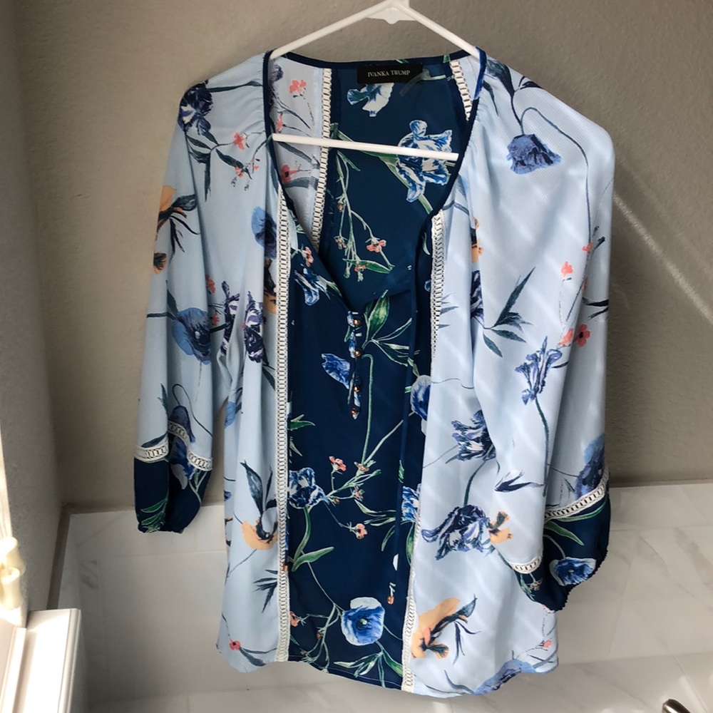 Ivanka Trump Size L Blouse